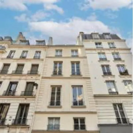 Apartment Le Marais Place Des Vosges By Prestige *